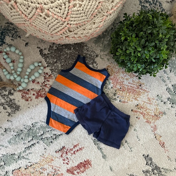 Striped Baby Onesie and Shorts Set - Picture 8 of 8